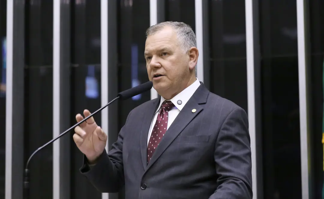 Rondônia teve três vagas na Câmara com o PL liderando, e o União, PSD e PODE completando a lista. É interessante ver a …
