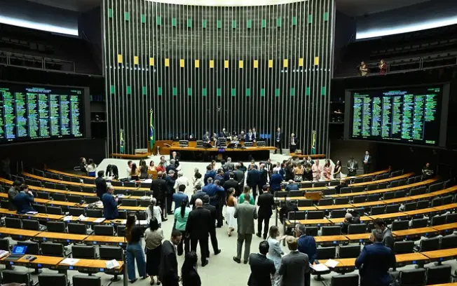 54 senadores definiram as cadeiras em disputa nas eleições de 2026, com o PL conquistando a maior quantidade de vagas. …