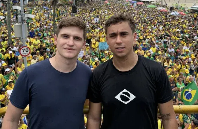 Nikolas Ferreira e Lucas Pavanato superam a marca de 3 milhões de votos na Câmara, com 3.098.411 e 3.035.501 votos, res…