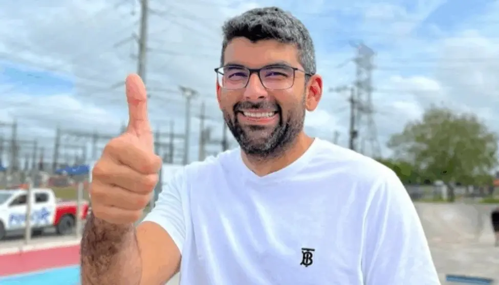 Dr Daniel Santos foi eleito governador do Pará com 51,37% dos votos. A trajetória dele mostra que quem constrói base em…