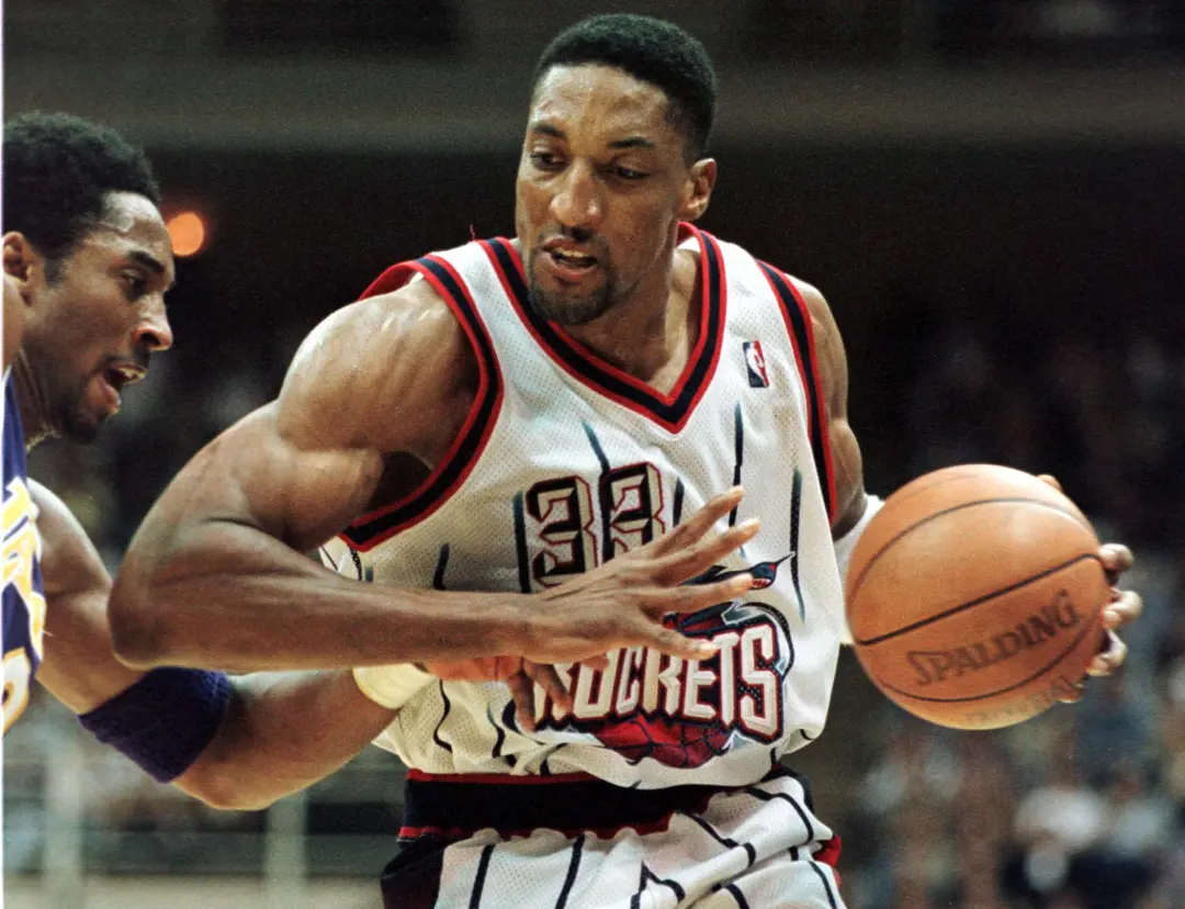 Número 33 no Houston Rockets, usado por Scottie Pippen em 1999. Aquele período dele lá, com média de 14,5 pontos por jo…