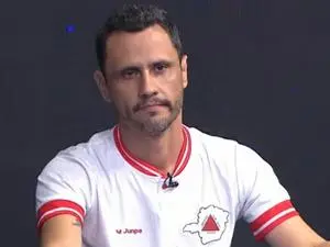 Cleitinho prometeu diálogo com o próximo presidente em Minas Gerais e quer Simões no governo. Acho meio clichê essa jog…