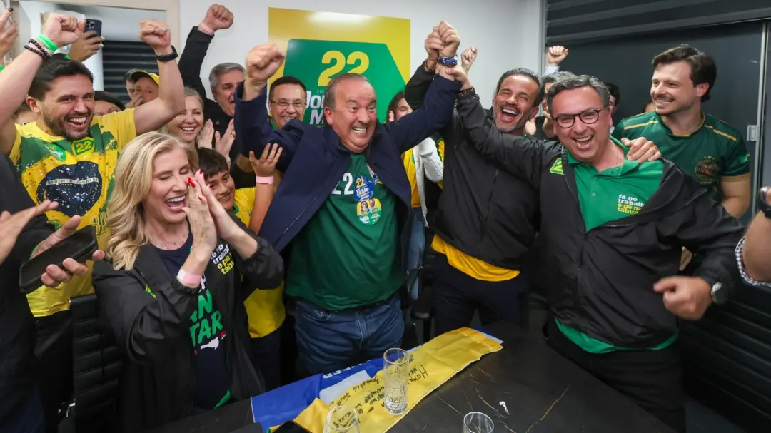 Jorginho Mello foi reeleito governador de Santa Catarina com 68,98% dos votos válidos. Fazer o estado avançar nos próxi…