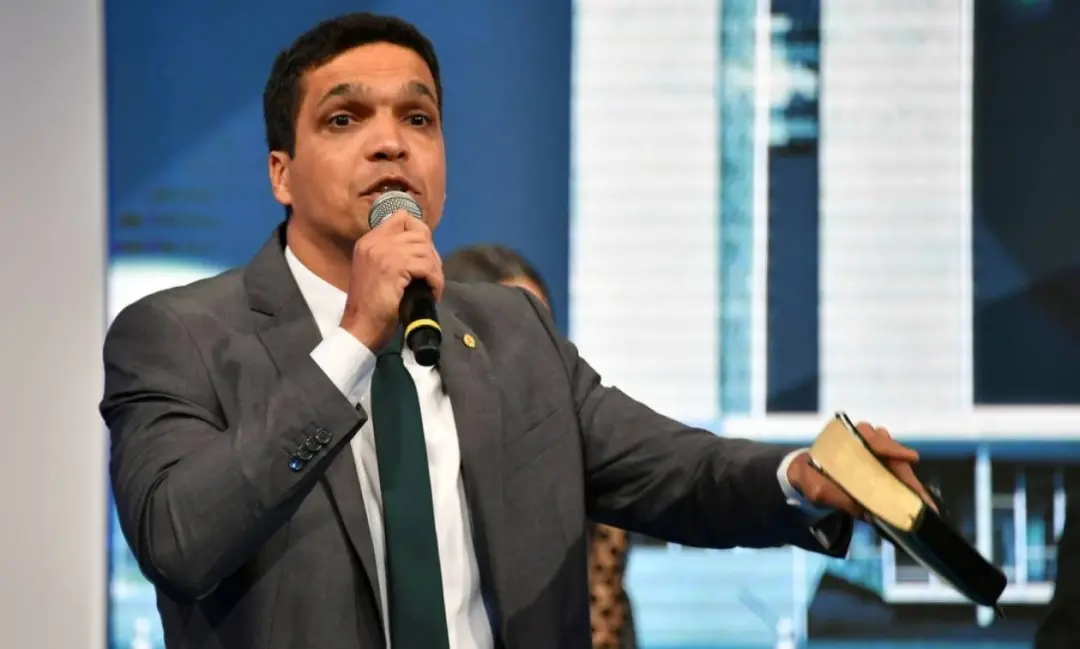 1,76% dos votos válidos, esse foi o resultado do Cabo Daciolo na disputa pelo Governo do Amazonas. Parece que a candida…