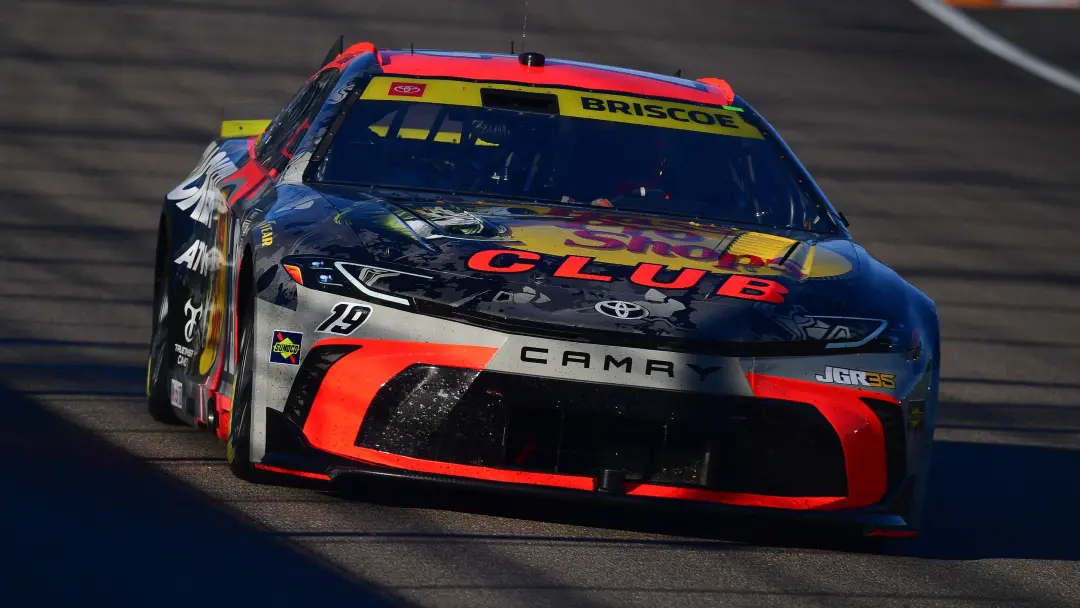 Chase Briscoe venceu a corrida em Las Vegas Motor Speedway no dia 4 de outubro de 2026. Ele manteve a liderança durante…