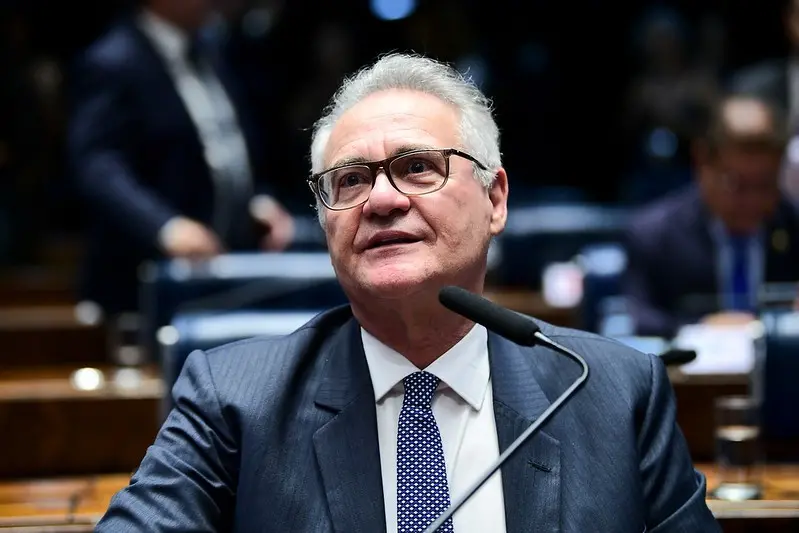Renan Calheiros perde a disputa pelo Senado em Alagoas com 96,79% das urnas apuradas. Essa derrota encerra 47 anos de t…