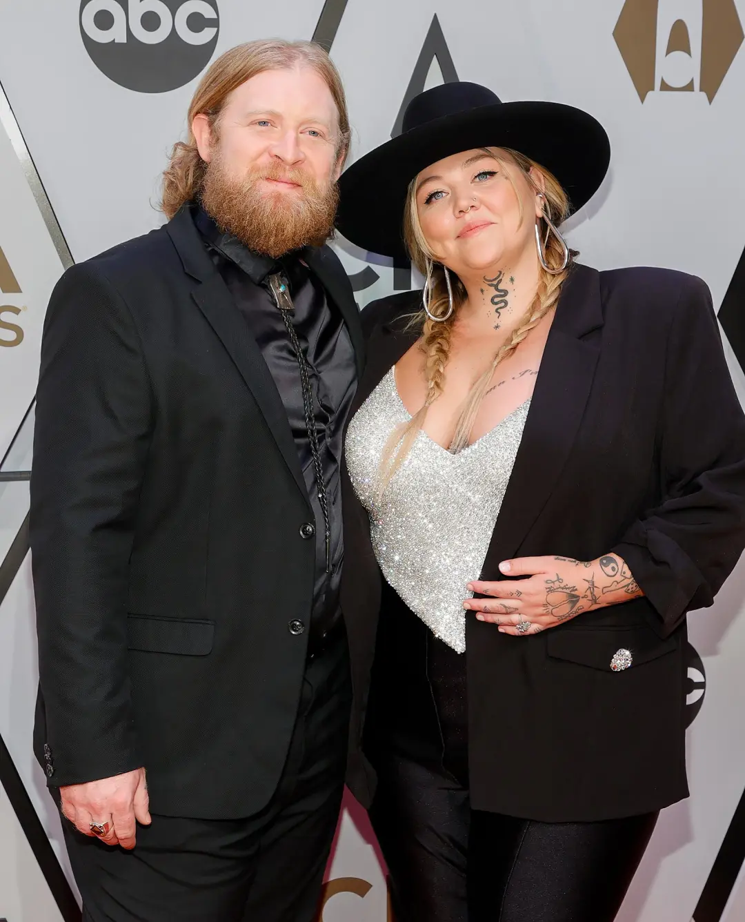 Elle King e Daniel Tooker decidiram recomeçar o romance em 2024, depois de separação em 2023. Ver um casal voltar por c…