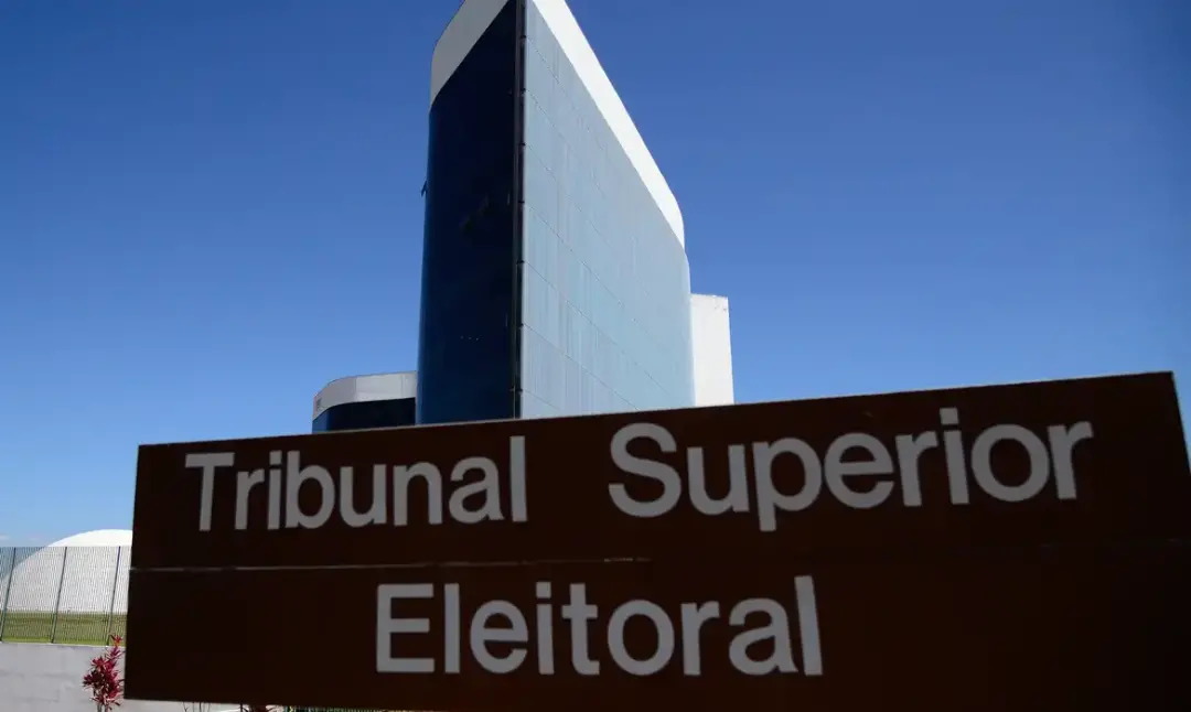 Sistema do TSE parou a atualização dos resultados presidenciais por mais de uma hora no domingo. Isso mostra a fragilid…
