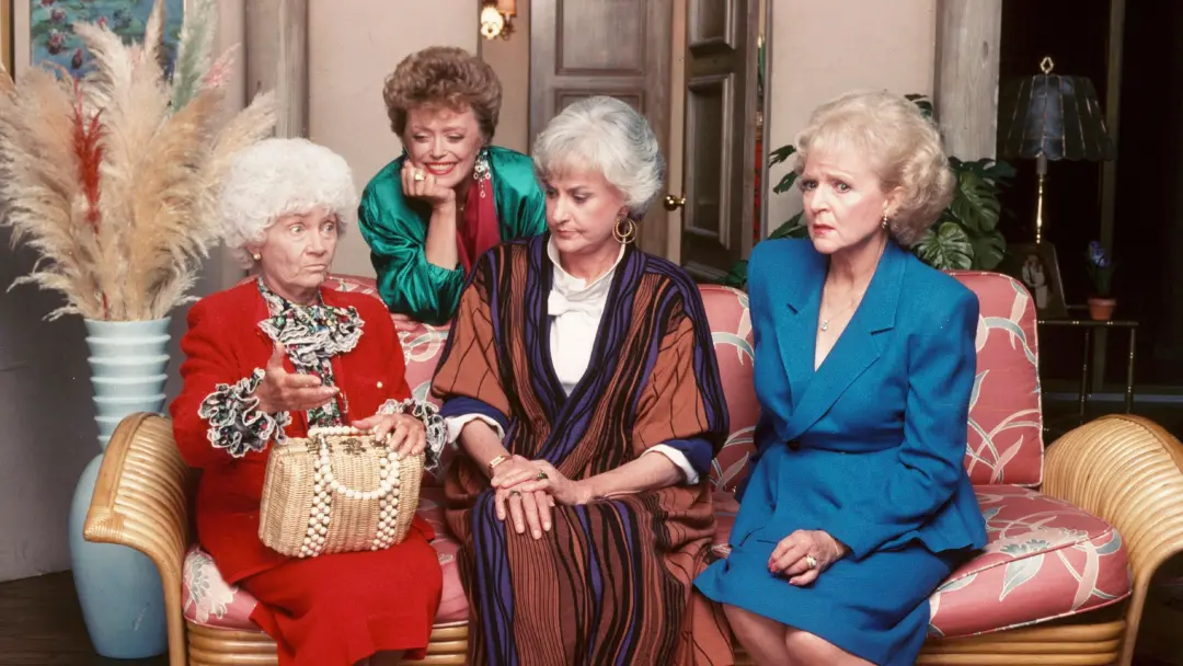 Recasting The Golden Girls pra uma nova série de mistério. A ideia de trazer um elenco novo pra recontar a história das…