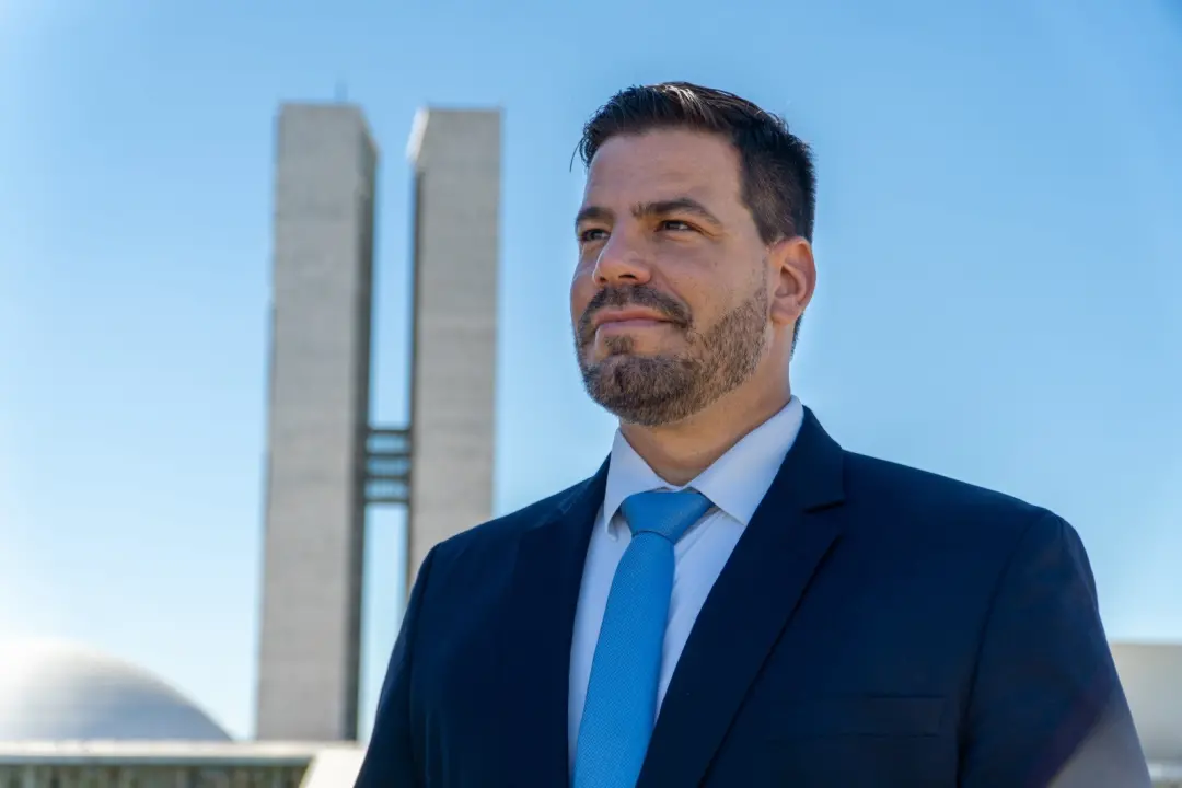 Capitão Contar foi eleito senador por Mato Grosso do Sul com 79,69% das urnas apuradas. A gente sempre viu o trabalho d…