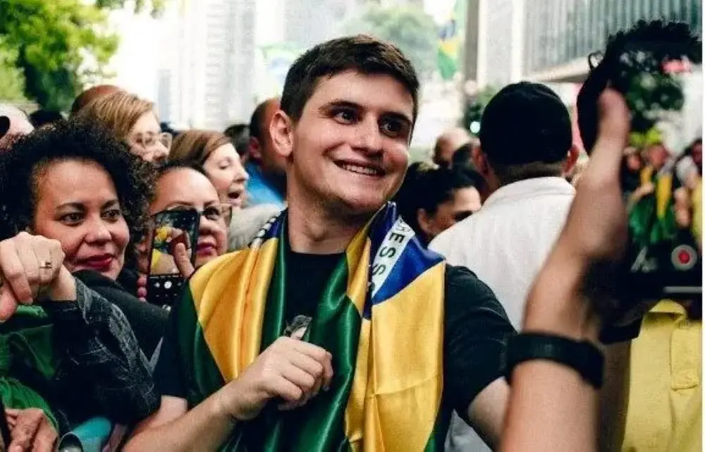Nikolas Ferreira e Lucas Pavanato batem recorde de votos na Câmara, com 2,2 milhões de votos em São Paulo e 2 milhões e…