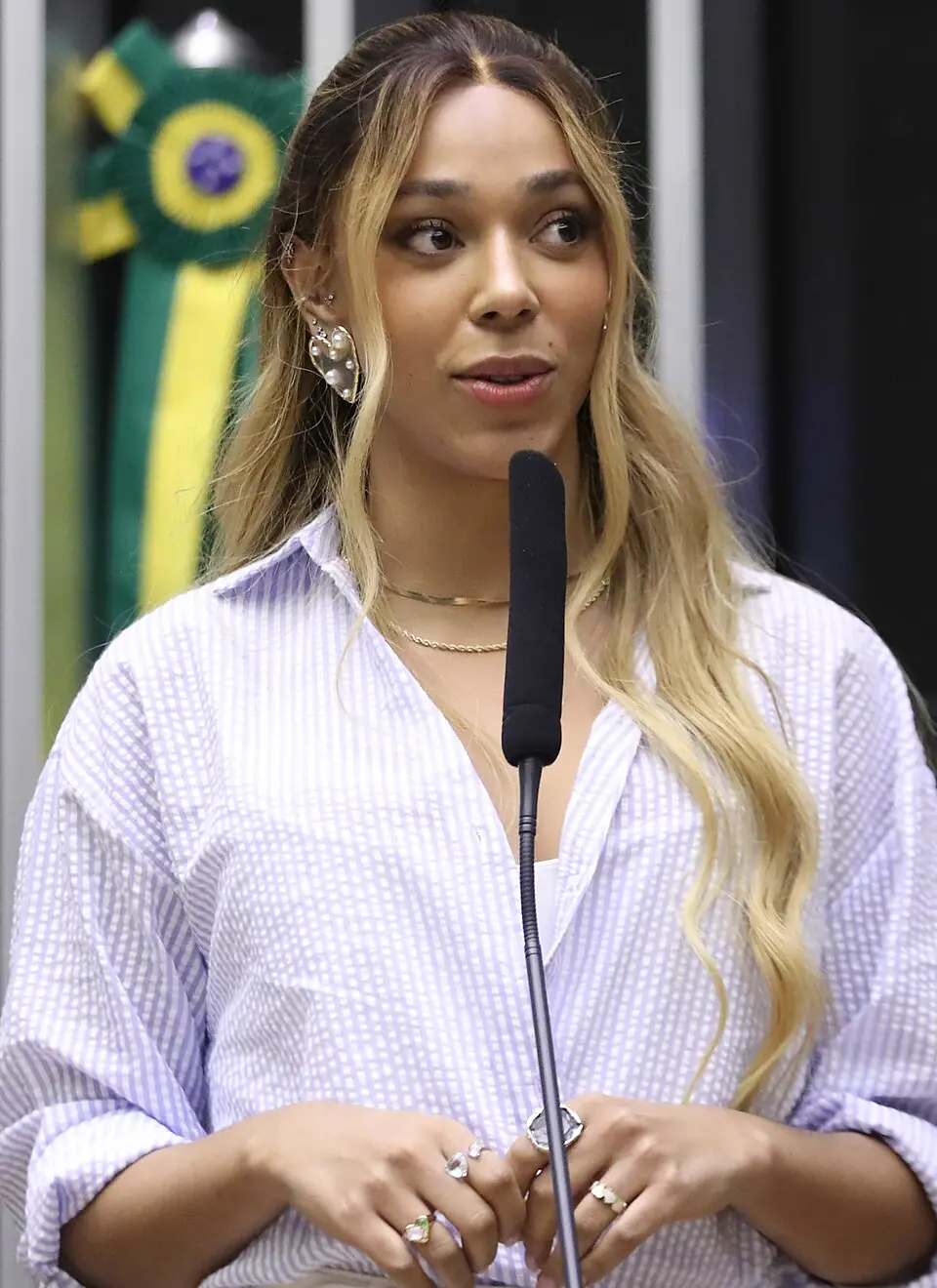 Erika Hilton tem 1.131.604 votos em São Paulo, chegando a 72,46% dos apurados. O aumento de mais de quatro vezes compar…