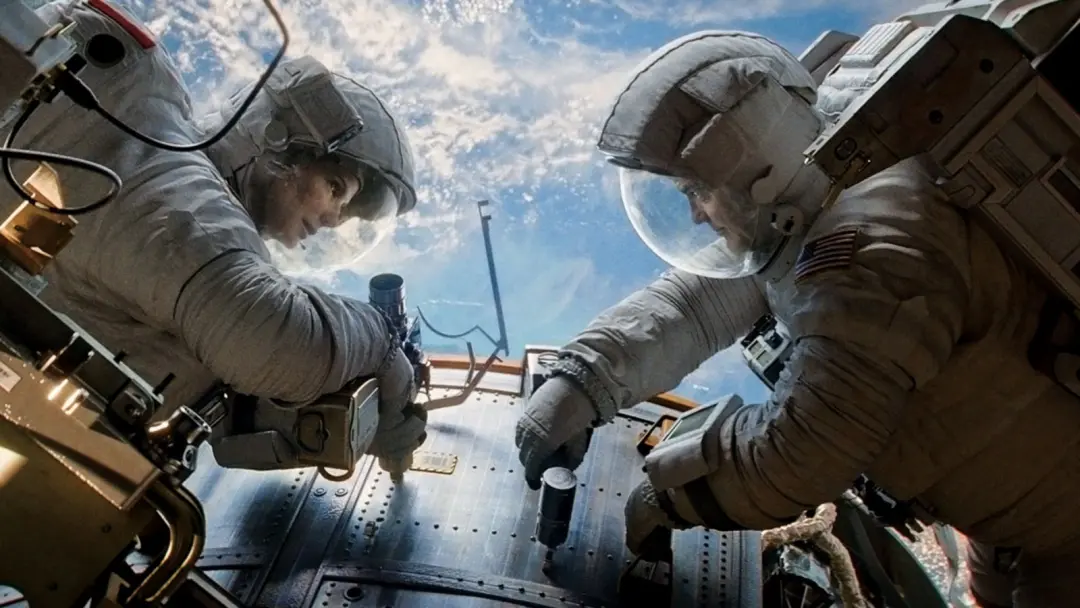 Gravity, de Alfonso Cuarón, estreou no cinema há 13 anos e continua sendo um marco do cinema de ficção científica. O fi…