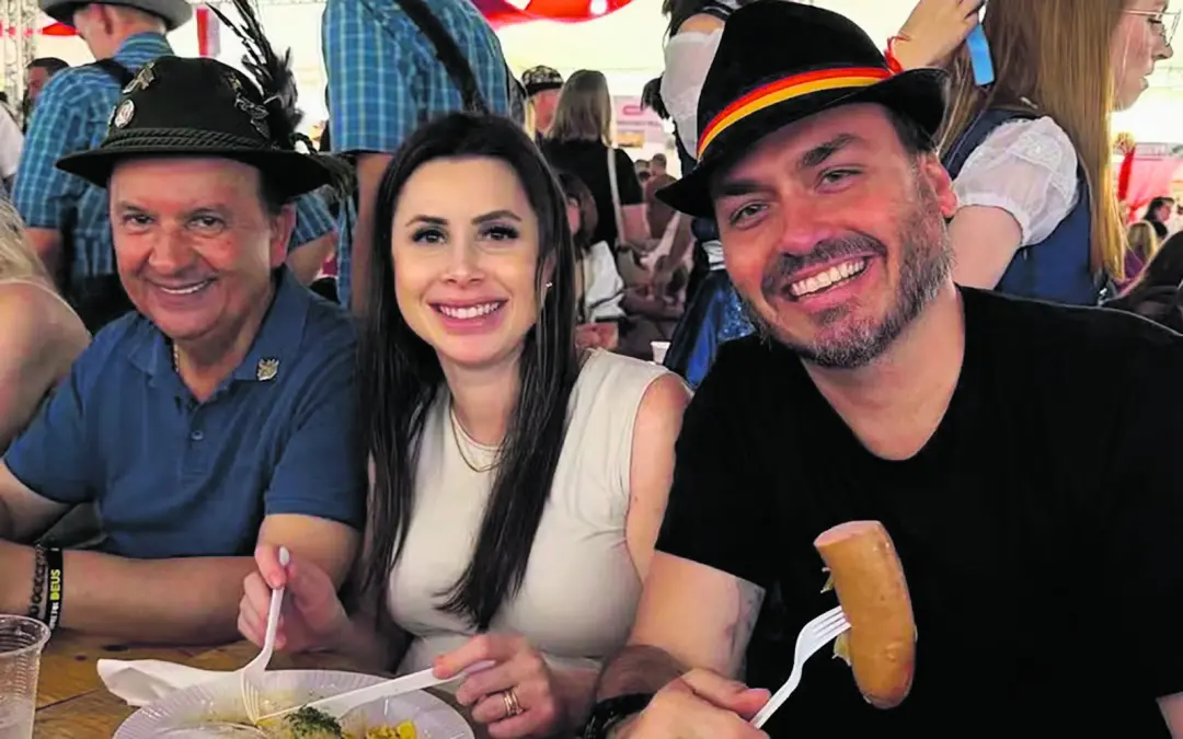 Carol de Toni e Carlos Bolsonaro foram eleitos para o Senado em Santa Catarina, com Carol de Toni levando 2,5 milhões d…