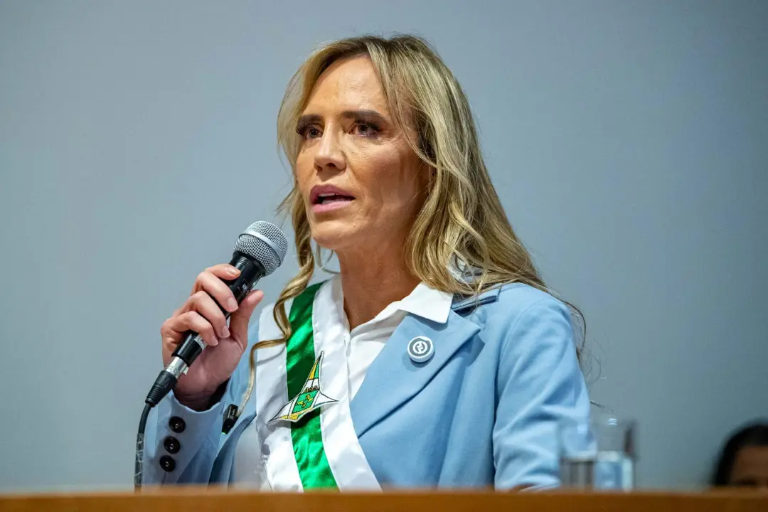 Celina Leão lidera o primeiro turno na disputa do Palácio do Buriti com 49,88% dos votos válidos. Próxima da maioria, a…