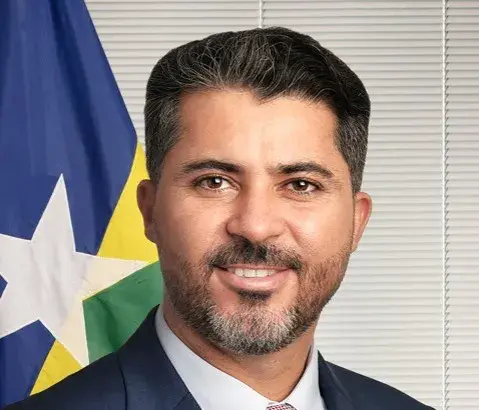 Marcos Rogério venceu o governo de Rondônia no primeiro turno com 57,02% dos votos válidos. A confirmação já era espera…
