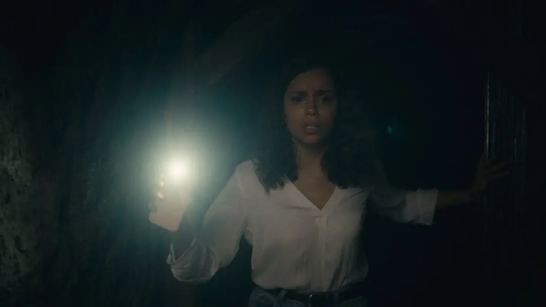 Barbarian, filme de Zach Cregger, chegou no Hulu e é uma comedia de terror assustadora e divertida. Gostei muito da for…