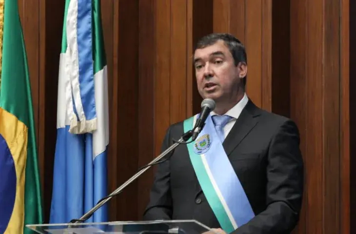 Eduardo Riedel foi reeleito governador de Mato Grosso do Sul com 67,35% dos votos válidos no primeiro turno. A reeleiçã…