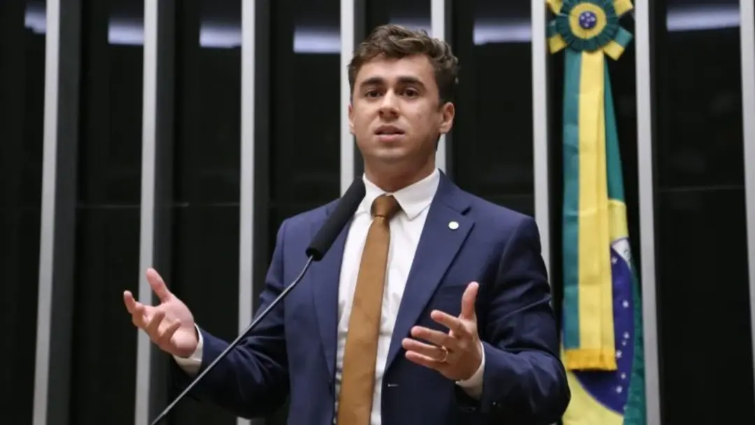 Nikolas Ferreira foi reeleito deputado federal por Minas Gerais com 12,74% das urnas apuradas. A reeleição mostra a for…