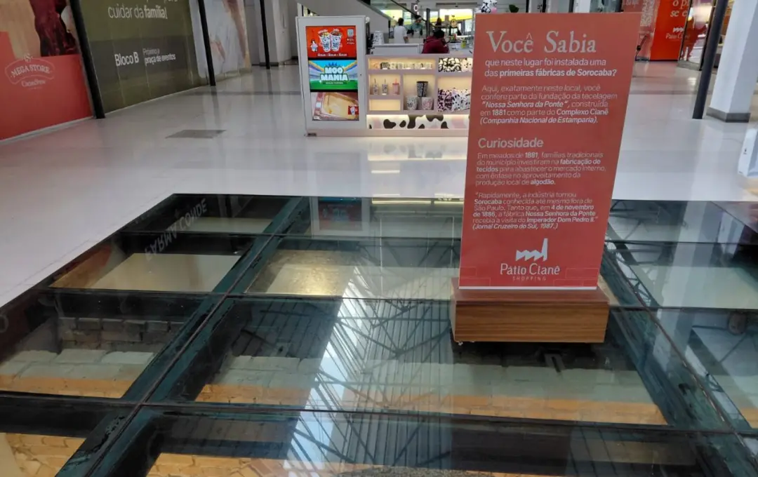 Pátio Cianê Shopping em Sorocaba tem exposição gratuita de poesia nacional até 31 de outubro. Celebrar 50 anos de movim…