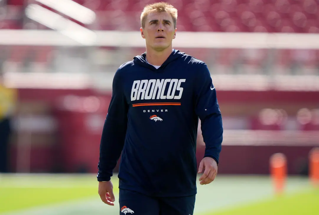 Denver Broncos enfrenta San Francisco 49ers no domingo, 4 de outubro de 2026, em Santa Clara, Califórnia. Acho que o ti…