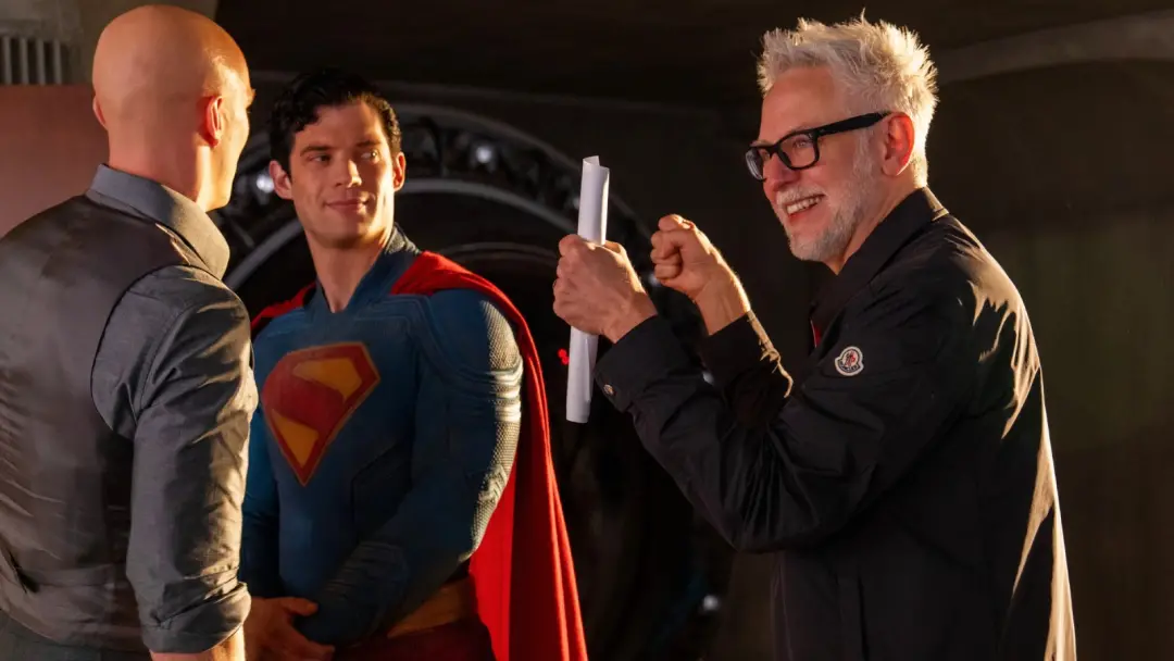 DCU avançando com estratégia de dez anos após a aquisição da Paramount e Warner Bros. Quase metade dos fãs está satisfe…