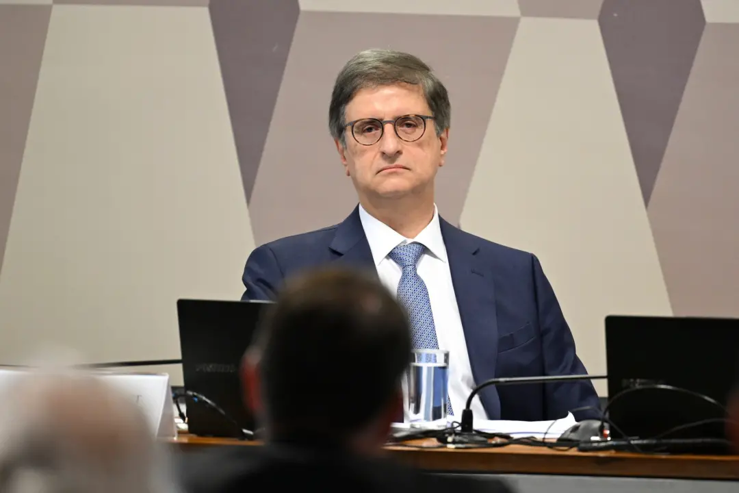 PF começou investigação sobre interferência dos EUA nas eleições, após o PGR arquivar o pedido. A decisão oposta da PF …