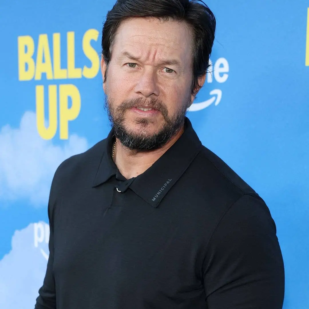 Rhea Durham compartilhou fotos de família de setembro mostrando o filho de Mark Wahlberg com uma manga de tatuagens. Ve…