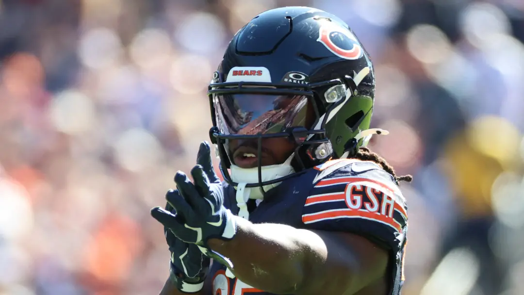Bears venceu os Jets por 23 a 12 no Soldier Field. Kyle Monangai liderou o ataque terrestre com 30 corridas e 146 jarda…