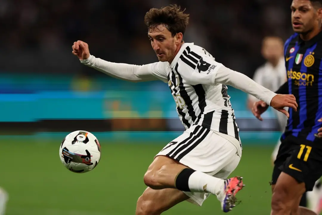 Cambiaso entrou no jogo contra o Cremonese na posição 10, uma função diferente do lateral que ele costuma ser. Esse tes…