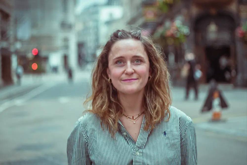 Cosmic Talents abriu escritório em Londres, com Gabrielle de Cevins liderando a operação. Três anos de experiência em p…