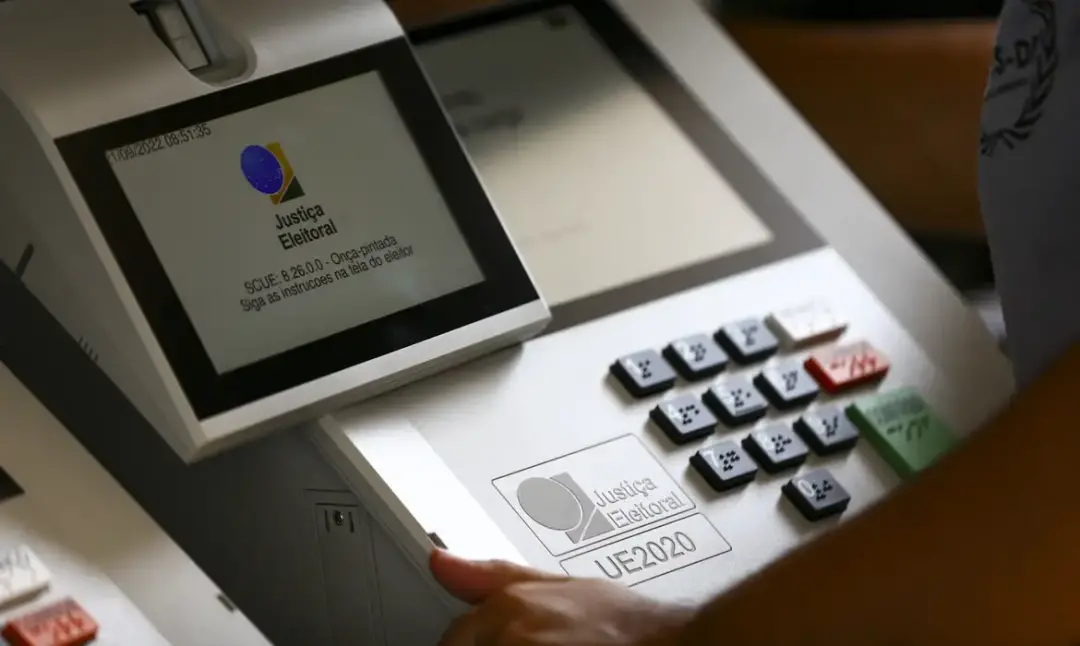 Guará II, no Distrito Federal, teve um homem que passou mal durante a votação no domingo. É preocupante ver que momento…