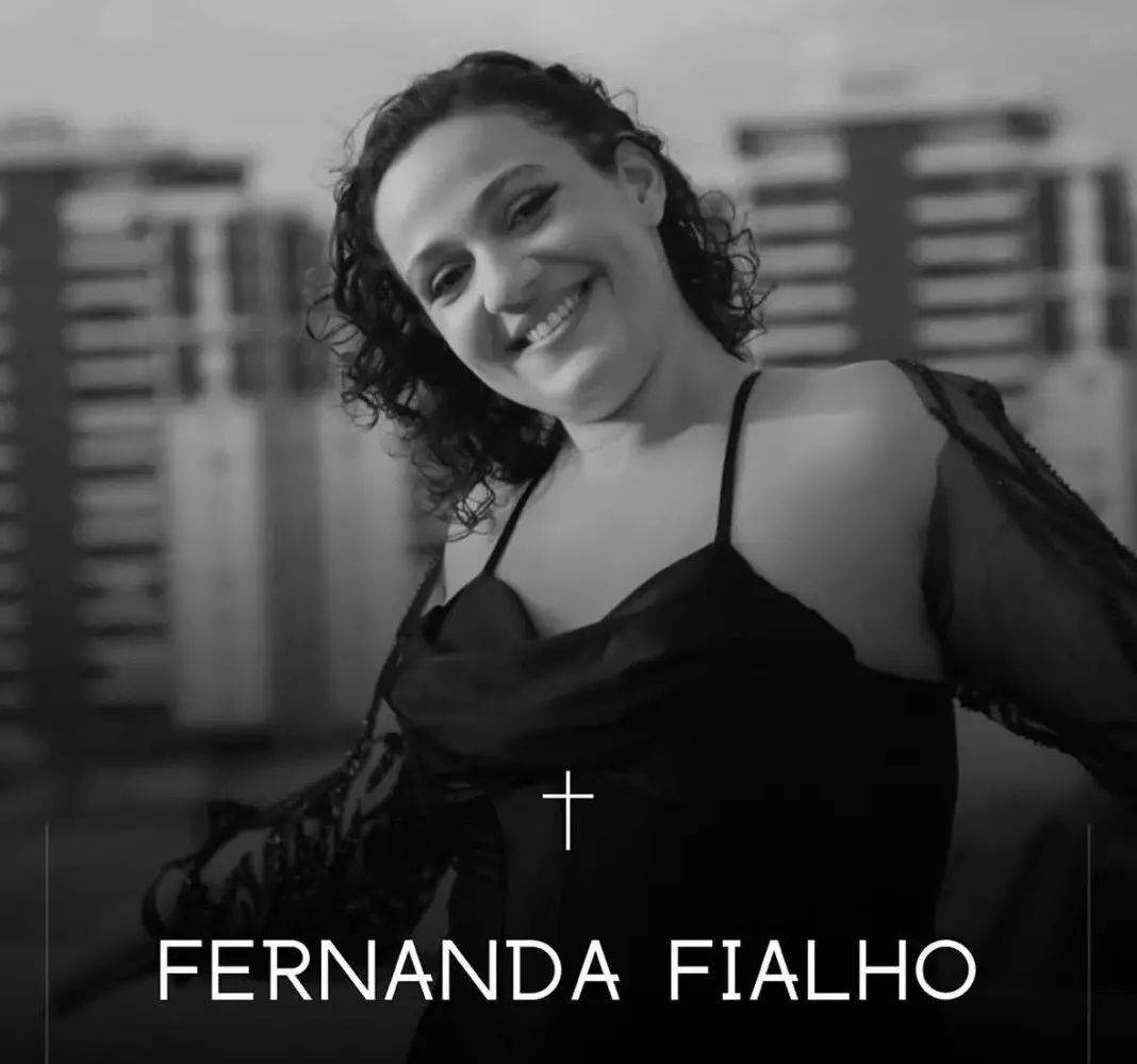 Fernanda Fialho, influenciadora que falava sobre autismo, faleceu aos 29 anos. É uma perda grande no espaço de pessoas …
