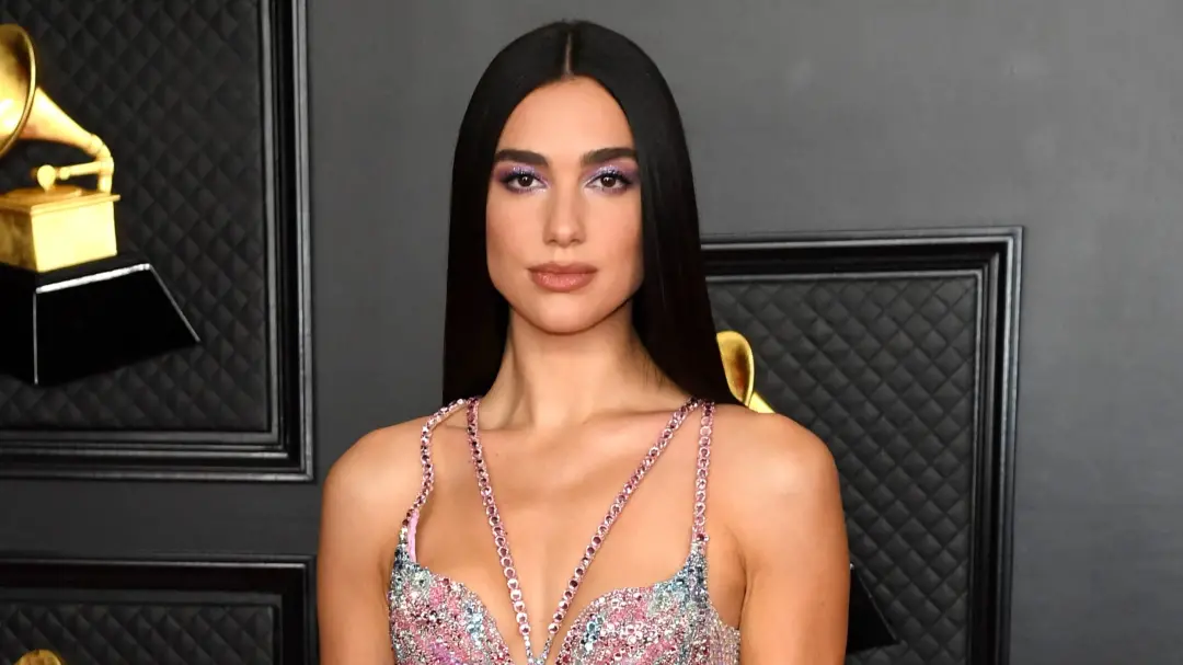 Dua Lipa planeja uma turnê mundial de estádios em 2027, depois de lotar arenas com 1,8 milhão de fãs na turnê Radical O…