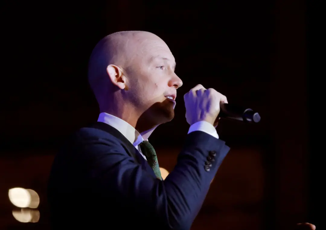 Ed Sheeran vai receber Isaac Slade, antigo cantor do Fray, como convidado especial no show em Atlanta na Loop Tour. A u…