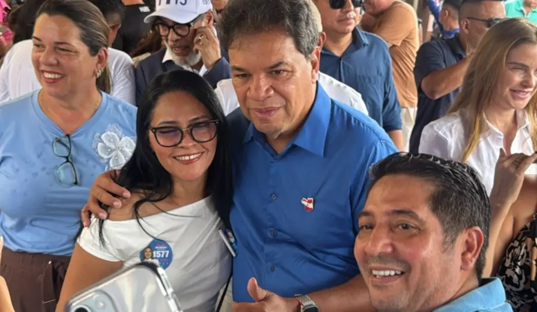 Chicão votou na Escola Alberto Galdêncio Ramos, no bairro do Paar, em Ananindeua. É importante acompanhar quem está vot…