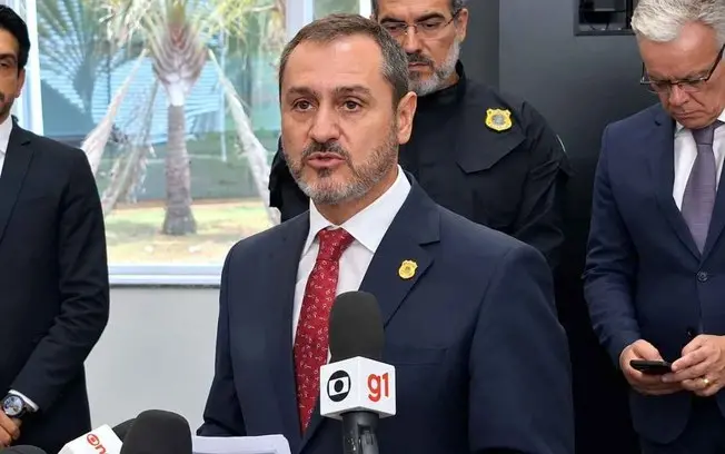 Andrei Rodrigues, diretor da Polícia Federal, disse que investigações sobre plano de ataque a embaixadas não acharam in…