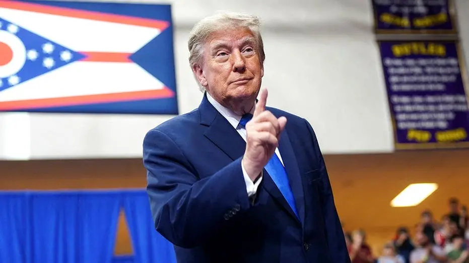 69% dos eleitores latinos não aprovam o desempenho de Trump, segundo pesquisa de 800 pessoas nos EUA. É um movimento qu…
