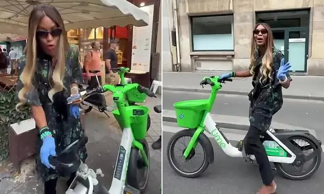 Naomi Campbell, 56 anos, usou uma bicicleta Lime para se deslocar entre os desfiles da Semana de Moda de Paris. É bom v…