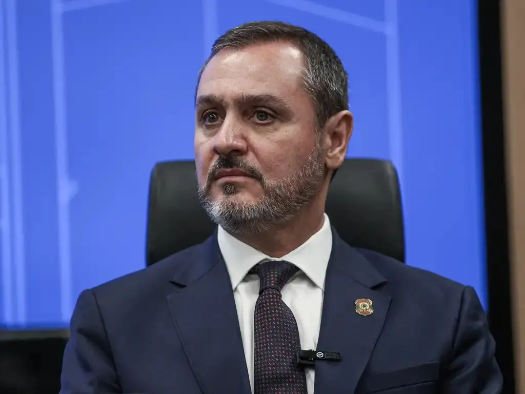 PF apura possível interferência dos EUA nas eleições brasileiras. Agentes cumpriram mandados de busca e apreensão relac…