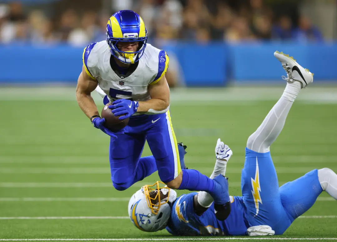 Los Angeles Rams dispensou Xavier Smith, o titular de retornos de ponta de três temporadas. Essa troca parece simbólica…