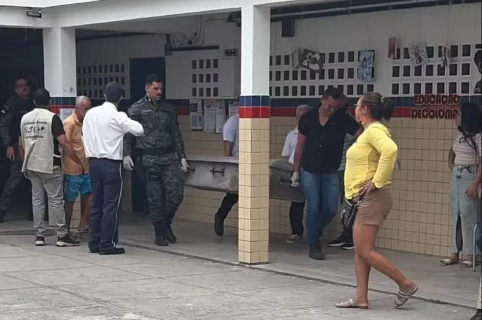Cupira, Pernambuco. Um homem de 68 anos, José Roberto da Silva, faleceu dentro de uma seção eleitoral em Pernambuco. A …