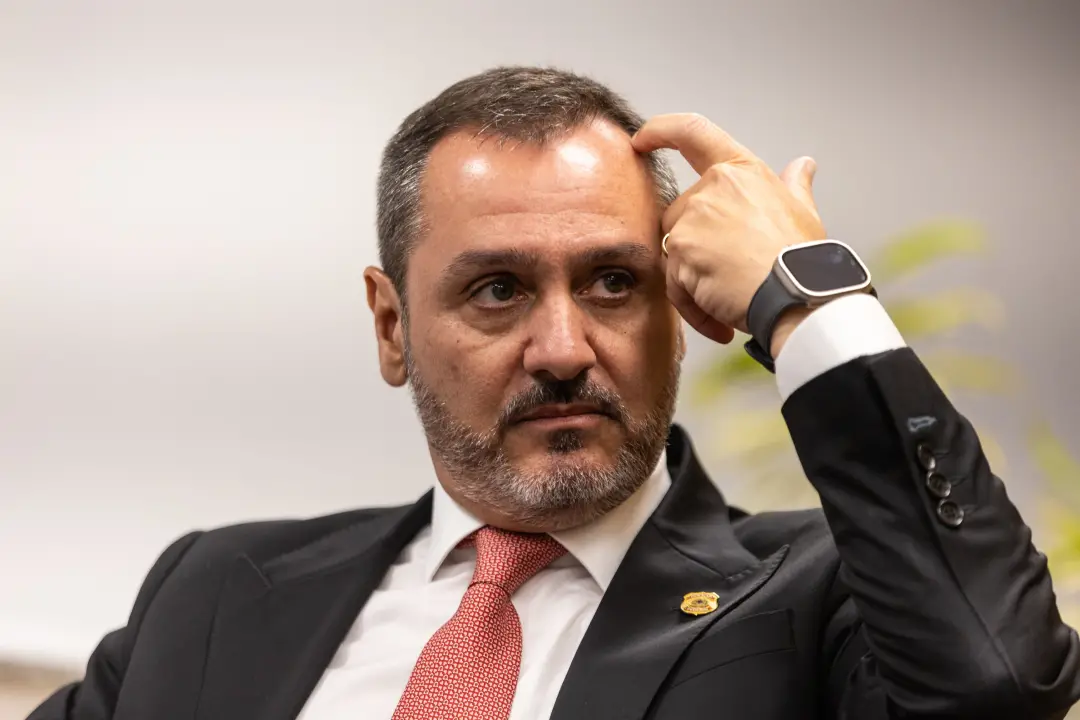 Diretor da PF abriu apuração sobre possível interferência externa nas eleições, após pedido da AGU. É um movimento deli…