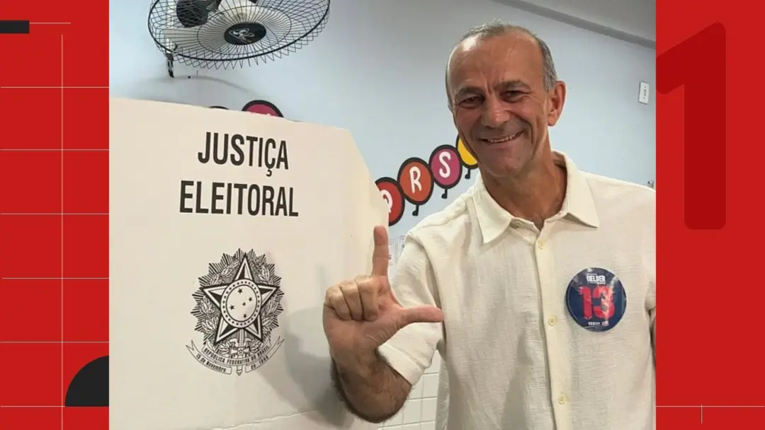 Helder Salomão votou em Cariacica domingo, acompanhado de Célia Tavares. A gente fica tranquilo com a democracia, mas a…