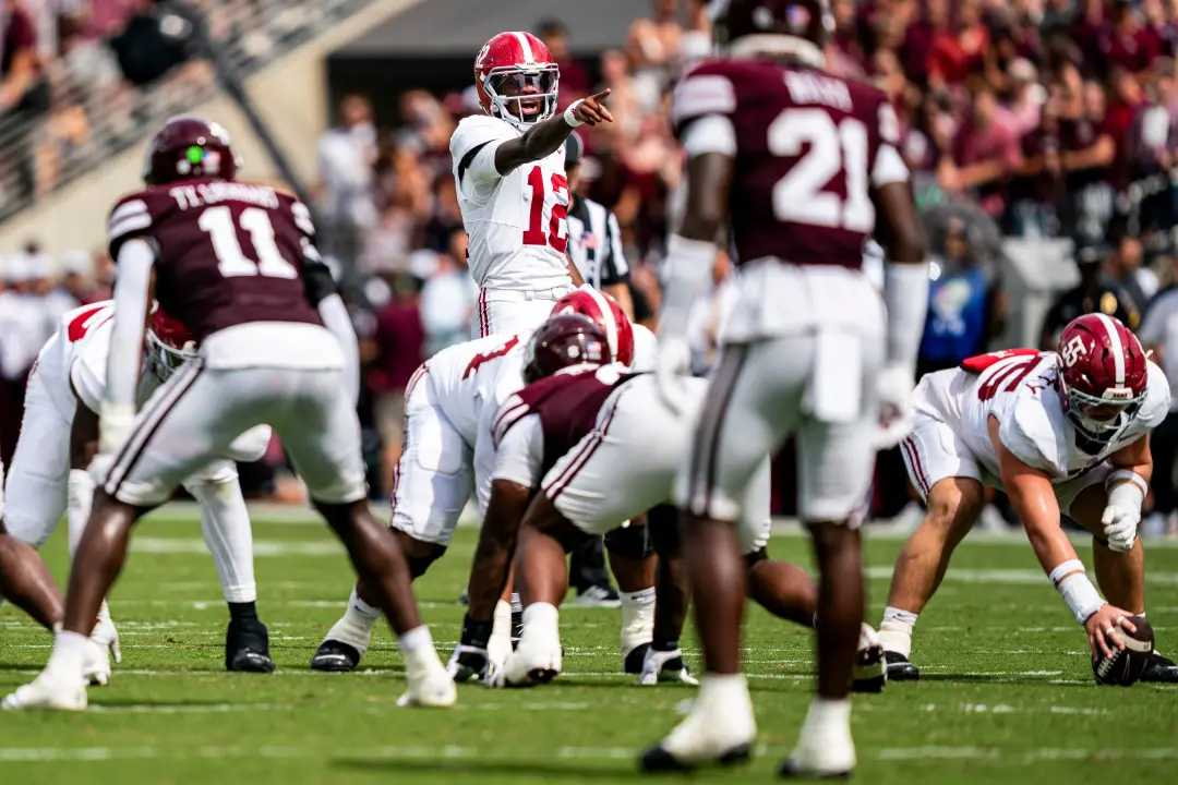 Alabama venceu Mississippi State por 56 a 23, ficando com 5 vitórias no total. Domínio total no jogo, com a defesa e o …