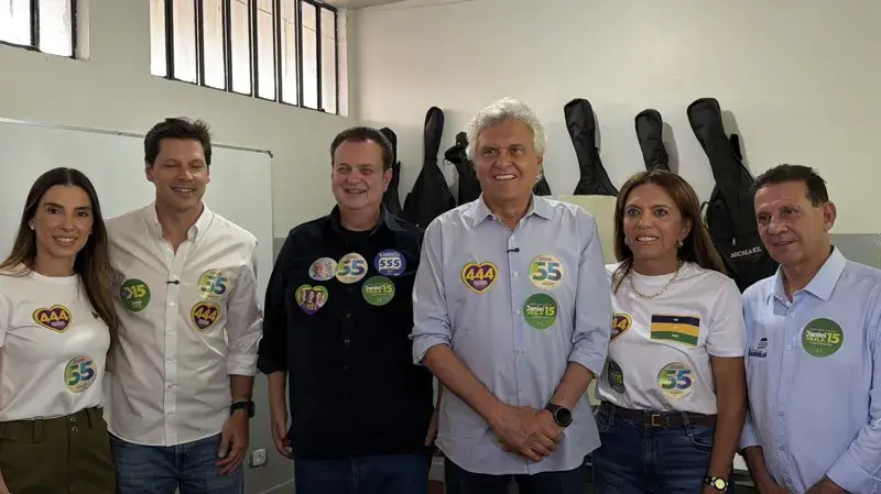 Nova Crixás, Goiás, foi o ponto de partida de Ronaldo Caiado, que votou ao lado de Gilberto Kassab neste domingo. Parec…