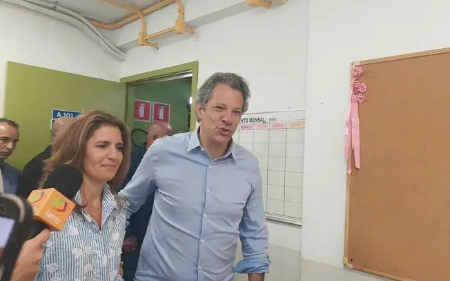Haddad votou na Brazilian International School, em Indianopolis, em São Paulo. A gente pondera o lado da leveza que ele…