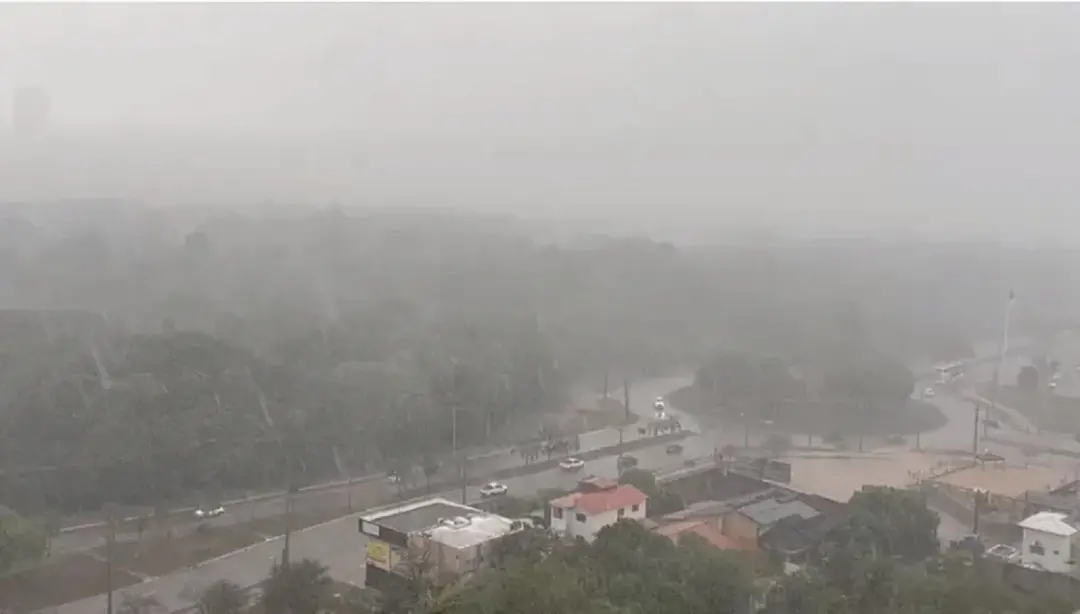 Palmas terá pancadas de chuva e alerta de tempestade neste domingo, com temperaturas entre 23 e 35 graus. Essa instabil…