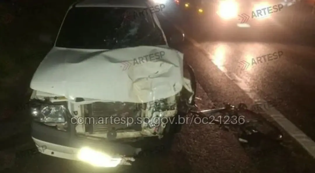 No quilômetro 46 da Raposo Tavares em São Roque, um ciclista morreu em colisão frontal com um automóvel na noite de sáb…