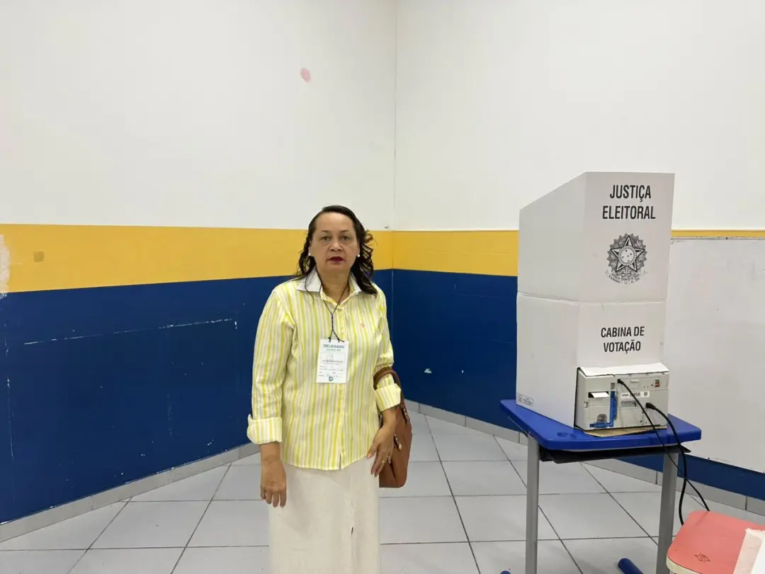 Ruth Reis votou em Belém, no colégio Dom Bosco, no Reduto. A participação nas sabatinas ajudou a mostrar o projeto de t…